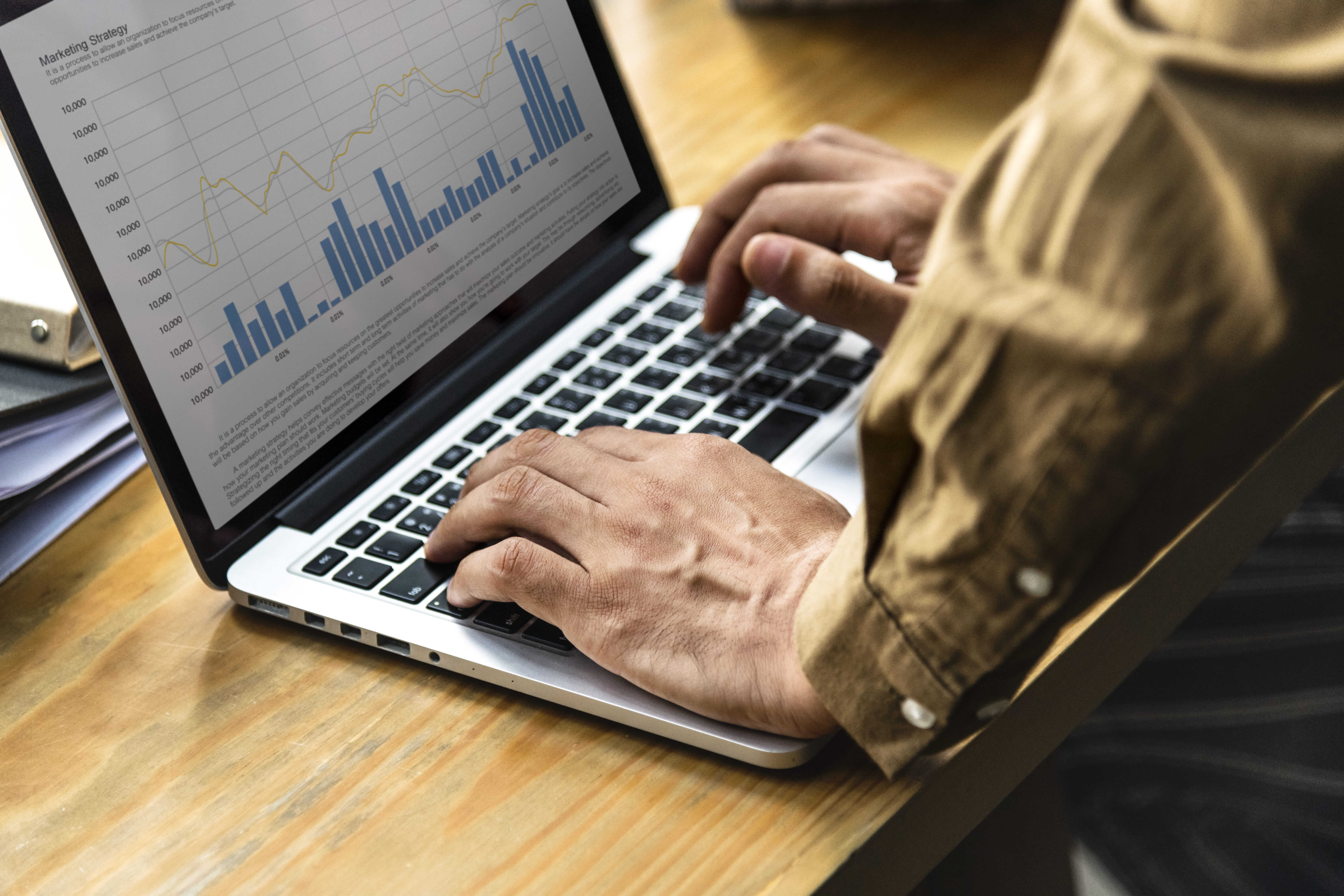 TRÁFEGO E AQUISIÇÃO DE CLIENTES